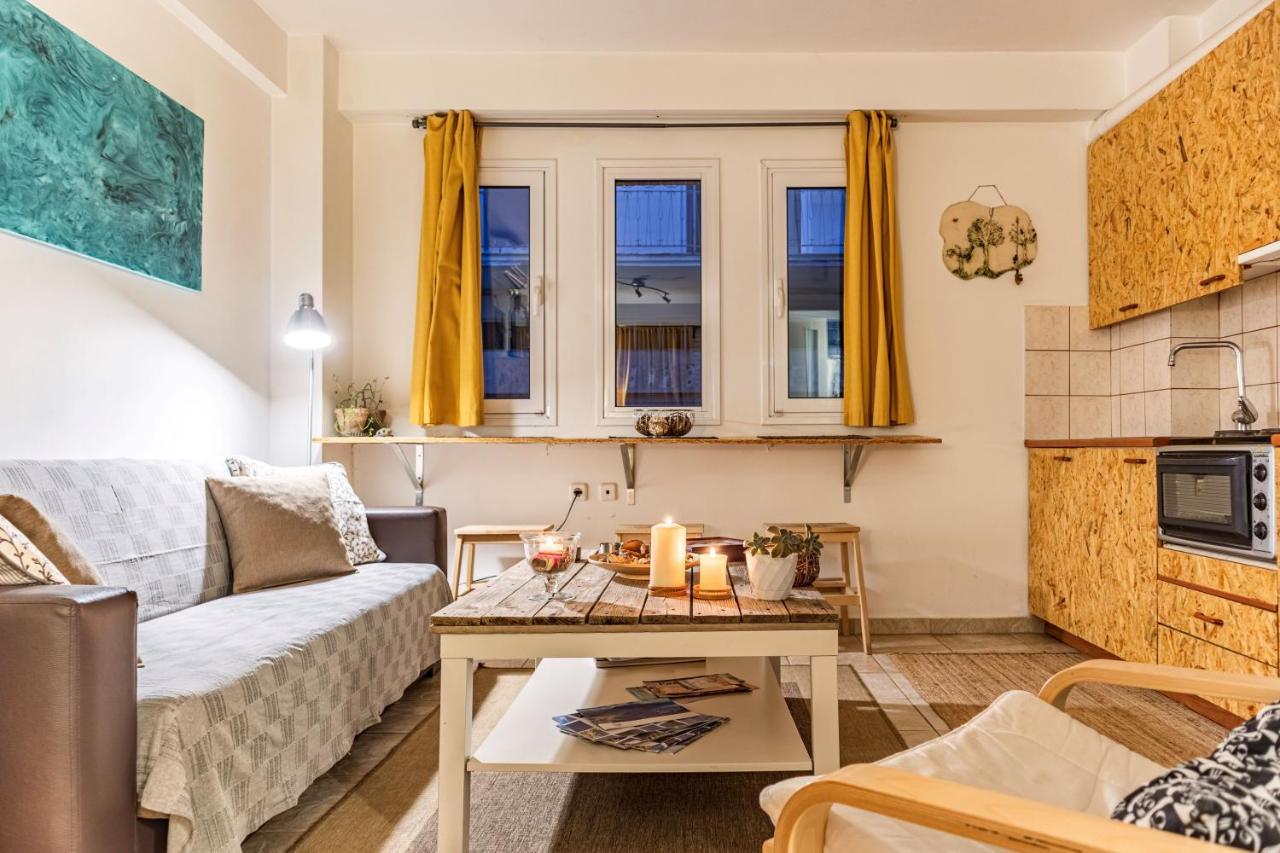 Downtown Charming Studio كالاماتا المظهر الخارجي الصورة