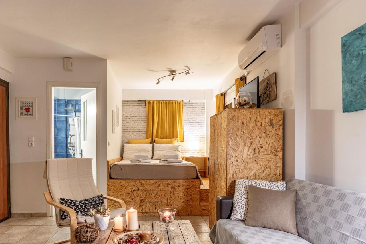 Downtown Charming Studio كالاماتا المظهر الخارجي الصورة