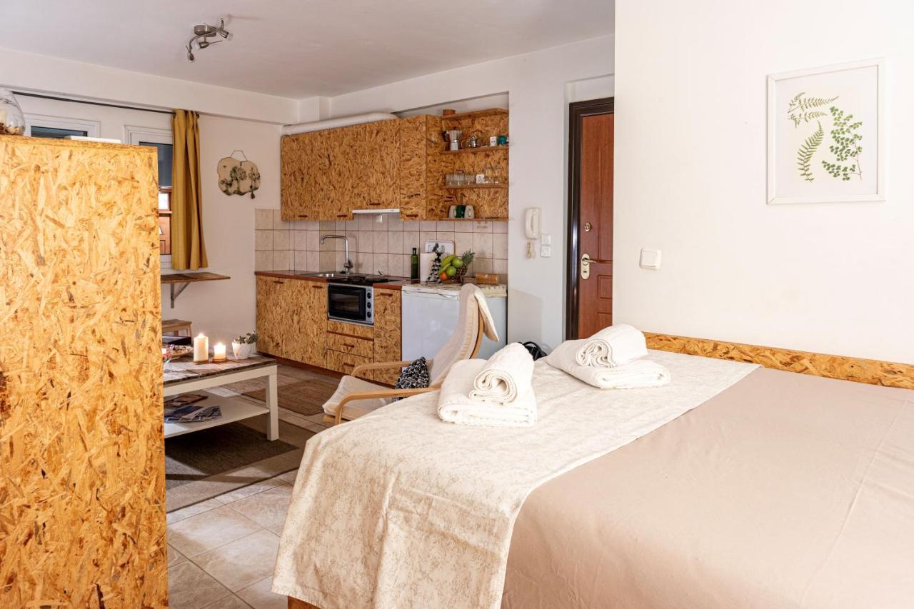 Downtown Charming Studio كالاماتا المظهر الخارجي الصورة