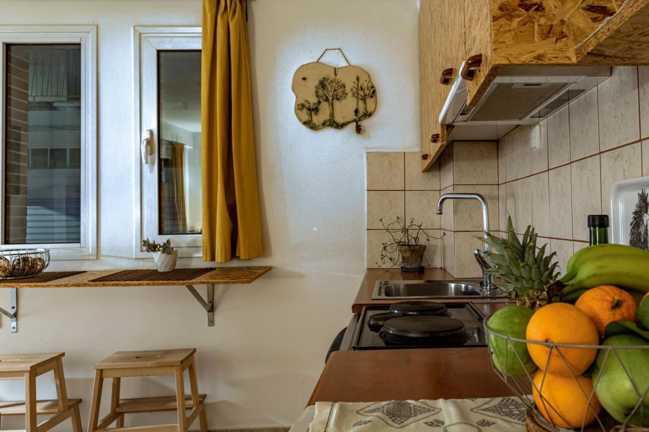 Downtown Charming Studio كالاماتا المظهر الخارجي الصورة